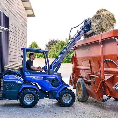 Pienkuormaaja MultiOne 8.