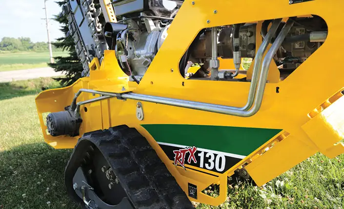 Vermeer RTX130 ketujukaivuri on saatavilla sekä teloilla että pyörillä.