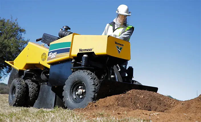 Kantojyrsimen valinnainen puskulevy.