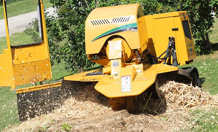 Patentoitu Vermeer YellowJacket teräjärjestelmä kantojyrsimeen.