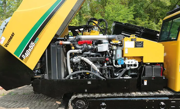 Vermeer D40x55DR S3 suuntaporassa on 140 hv:n (104 kW) John Deere-dieselmoottori